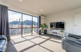 15 Usk Street, Marchwiel