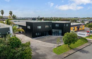 WESTGATE - REFERBISHED AND READY NOW!