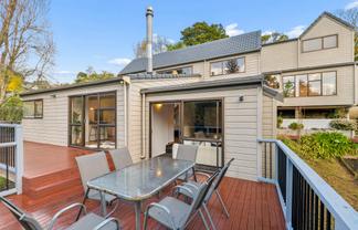 34 Castleton Drive, Mellons Bay