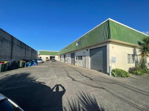 1/3 Avenger Place, Glendene