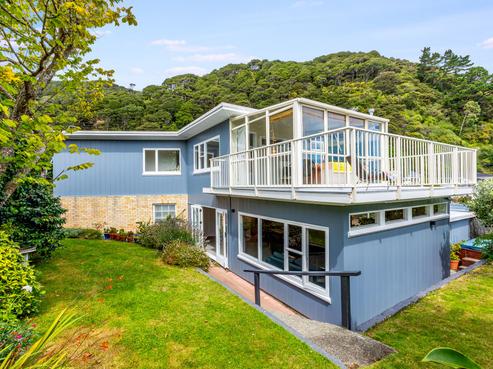 304 Muritai Road, Eastbourne