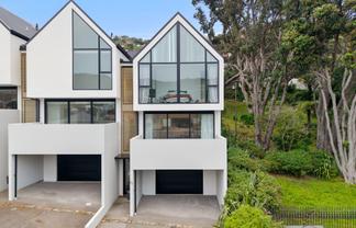 83 Melbourne Road, Island Bay