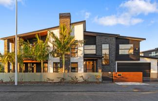 1 Bounty Road, Long Bay