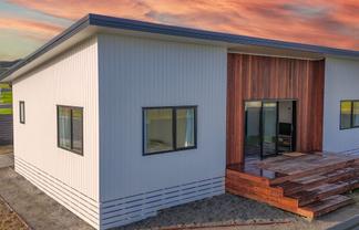 13 Meadowbank Drive, MILTON