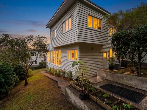 18 Upton Terrace, Thorndon