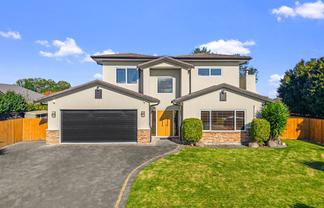 32 Alva Glen Place, Pyes Pa