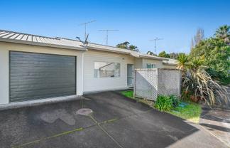 6/372 Whangaparaoa Road, Stanmore Bay