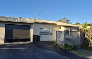6/372 Whangaparaoa Road, Stanmore Bay