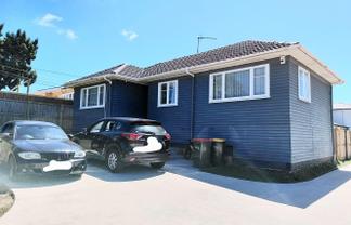 383 West Coast Road, Glen Eden