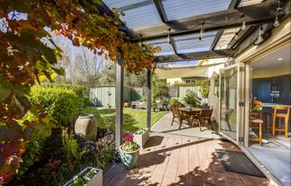 16 Palmbrook Avenue, Havelock North