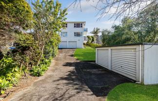 4/11 Kaimata Street, St Heliers