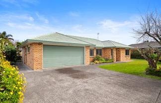 19 Brookesmith Drive, Waiuku