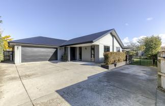 26 Smith Street, Lepperton