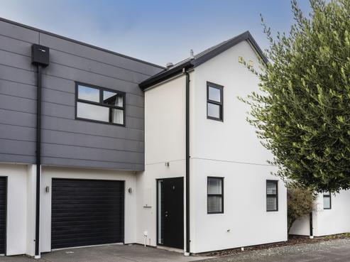 8/34 John Campbell Crescent, Middleton