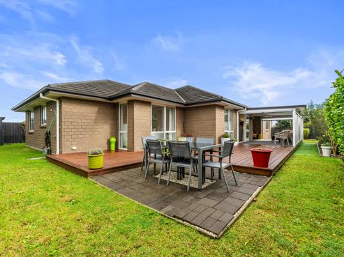 63 Kowi Lakes Drive, One Tree Point