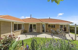 21 Village Park Drive, Welcome Bay