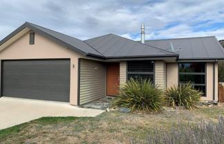 32 Ash Avenue, Albert Town
