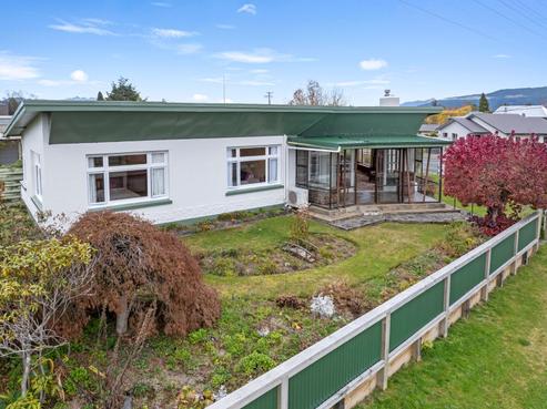 44 Bligh Street, Te Anau