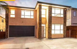 16 Hangahai Road, Flat Bush