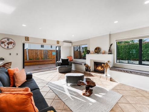 77 Mount Lebanon Crescent, The Gardens