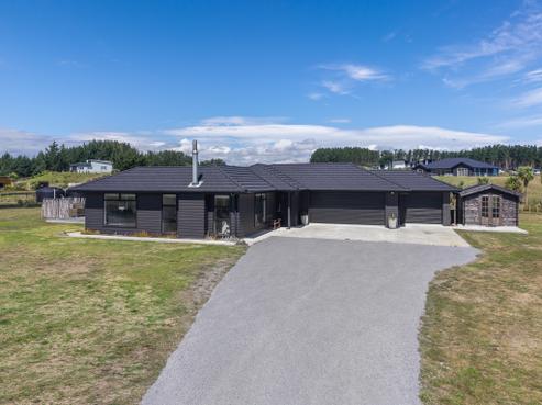 8 Kanuka Drive, Waitarere