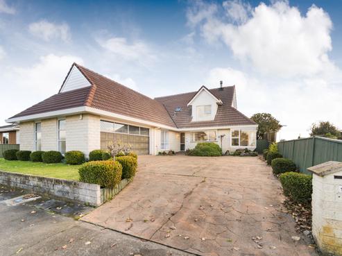 126 John F Kennedy Drive, Milson
