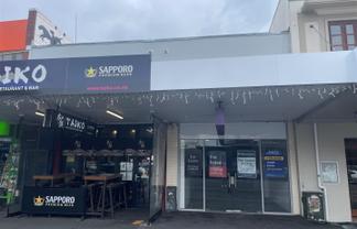Retail with Glass Frontage