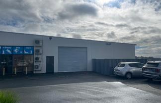 252m² Pure Warehouse In Silverdale