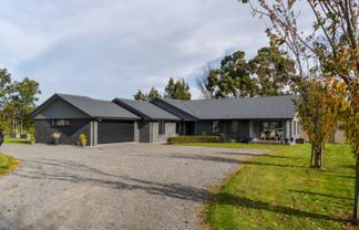 14A Willow Park Drive, Masterton