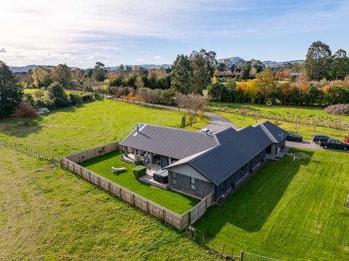 14A Willow Park Drive, Opaki