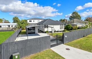 2/8 Allen Street, Mangere East
