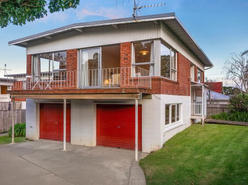 1/83 Sylvan Avenue, Northcote