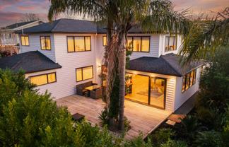 46 Marina View Drive, West Harbour
