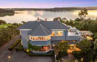 129 Ridge Road, Mahurangi East