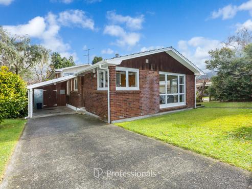 4 Dowling Grove, Silverstream