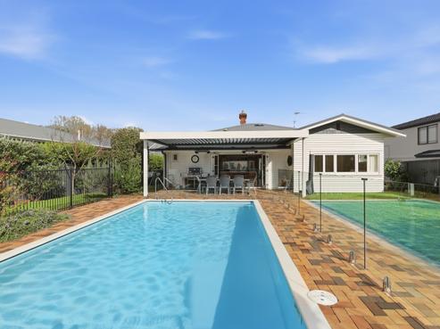 23 Fairholme Avenue, Epsom