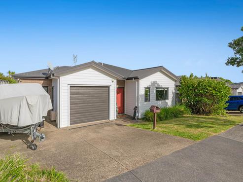53 Cape Cod Drive, Gulf Harbour