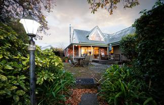 570 Featherston Street, Roslyn