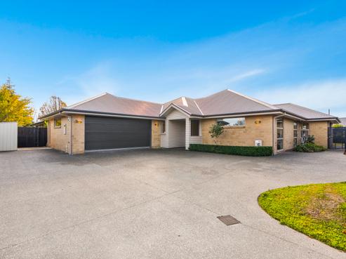16 Bernice Crescent, Yaldhurst