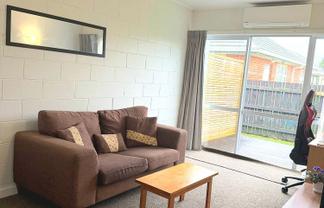 4/98 Cuba Street, Petone