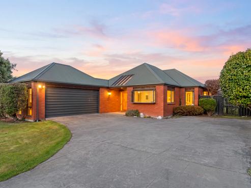 4 Amesbury Mews, Avonhead