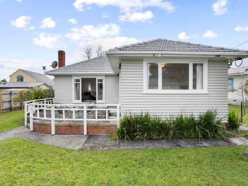 715 Te Atatu Road, Te Atatu Peninsula
