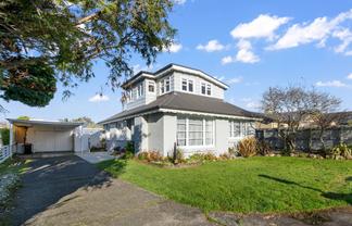 141 Catherine Street, Windsor