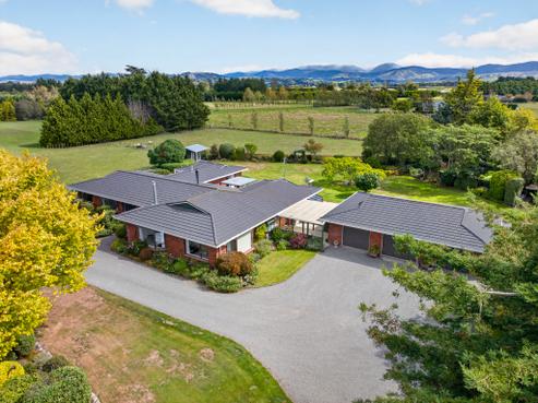41 Willow Park Drive, Opaki