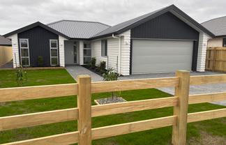 15 Pureirei Drive, Clevedon