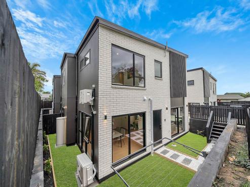 18 Sunnyhill Crescent, Sunnyhills