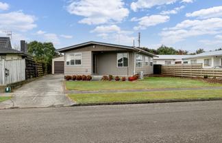 10 Geraldine Crescent, Cloverlea