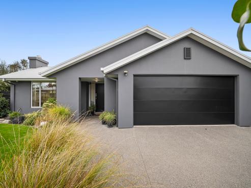 11 Pascoe Drive, Woodend
