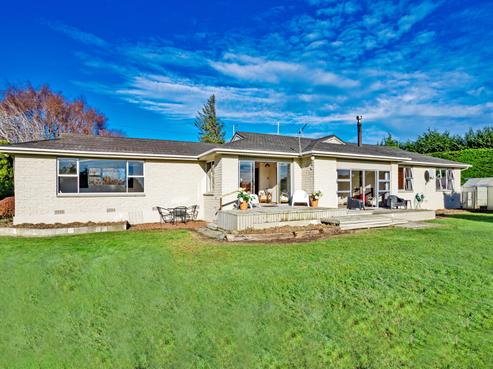 125 East Road, Ascot