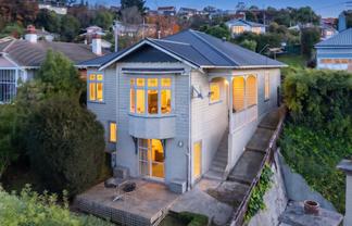18 Burnett Street, CALTON HILL